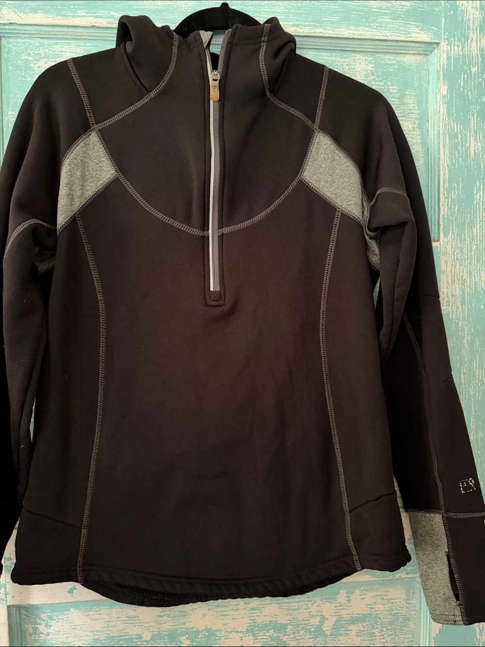 Avalanche Women's Black & Gray Hooded Jacket Size Large ski fleece Fall Winter